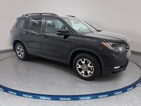 Used 2023 Honda Passport TrailSport image 5