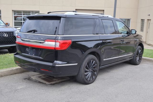 Used 2021 Lincoln Navigator L Reserve AWD/4WD image 4