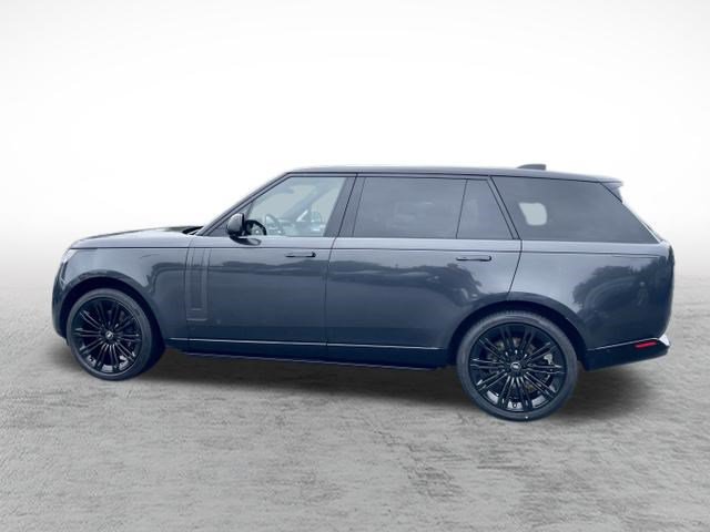 Used 2025 Land Rover Range Rover Long Wheelbase SE AWD/4WD image 5