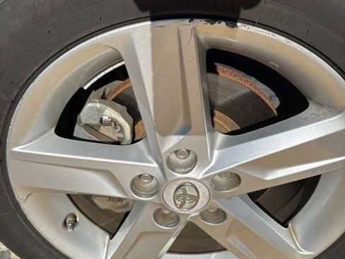 Used 2013 Toyota Camry SE image 23