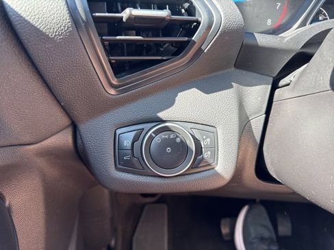 Used 2019 Ford Escape SEL image 26