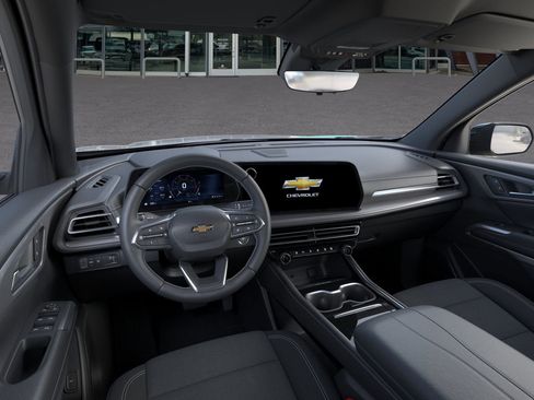New 2026 Chevrolet Traverse LT w/ Driver Confidence Package image 28