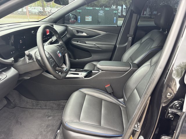 Used 2025 Buick Envista Sport Touring w/ Convenience I Package FWD image 17