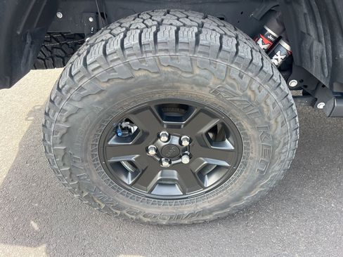 Used 2022 Jeep Gladiator Mojave w/ Trailer Tow Package image 12