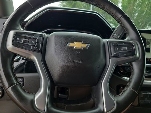 Used 2025 Chevrolet Silverado 1500 LT w/ Safety Package AWD/4WD image 28