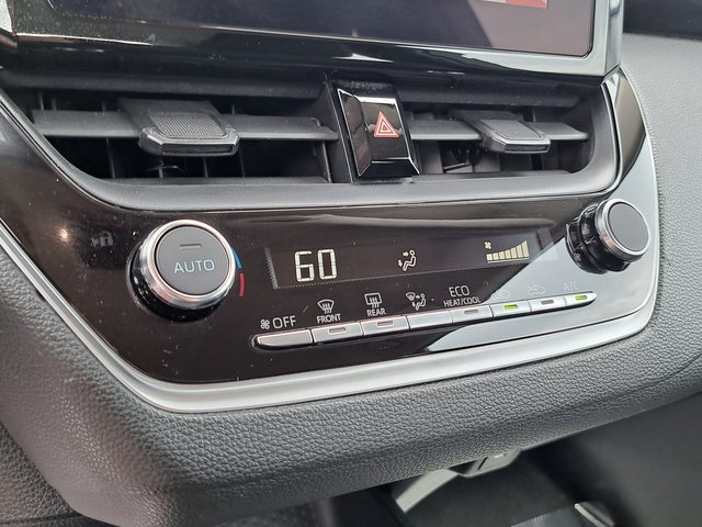 Used 2023 Toyota Corolla LE FWD image 17