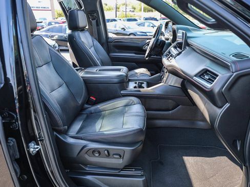 Used 2022 Chevrolet Suburban RST w/ Luxury Package AWD/4WD image 9