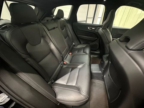 Used 2024 Volvo XC60 T8 Ultimate w/ Protection Package Premier image 20