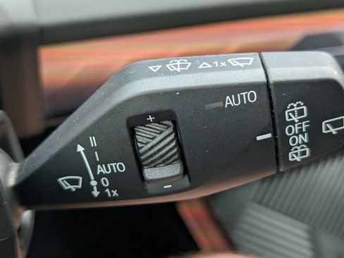 Used 2025 BMW X3 xDrive30i AWD/4WD image 64