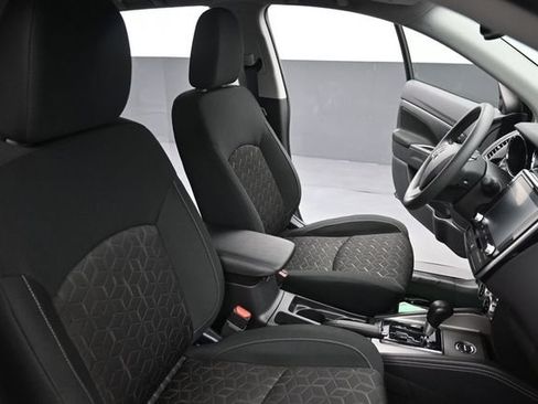 Used 2026 Mitsubishi Outlander Sport SE AWD/4WD image 25