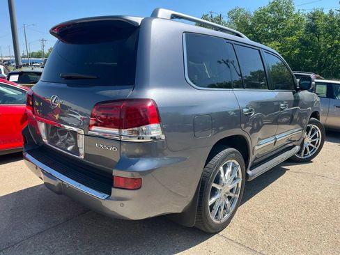 Used 2014 Lexus LX 570 4WD w/ Luxury Package image 8