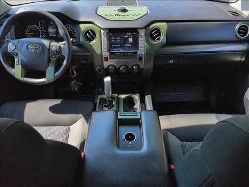 Used 2020 Toyota Tundra SR5 w/ SR5 Upgrade Package AWD/4WD image 15
