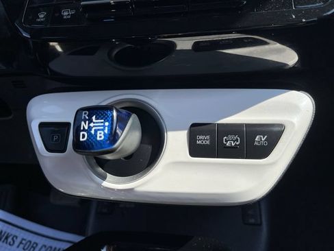 Certified 2018 Toyota Prius Prime Plus FWD image 19