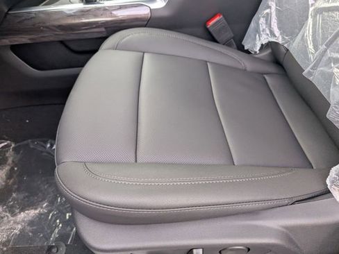 New 2026 Chevrolet Silverado 1500 LTZ w/ LTZ Premium Package AWD/4WD image 25