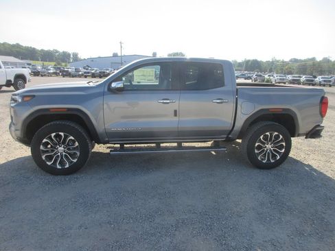 New 2026 GMC Canyon Denali AWD/4WD image 9