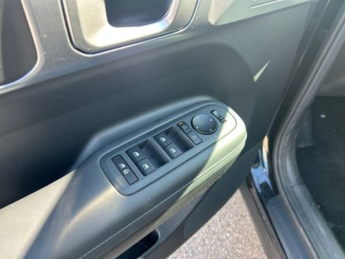 Used 2025 Hyundai Santa Fe XRT image 10