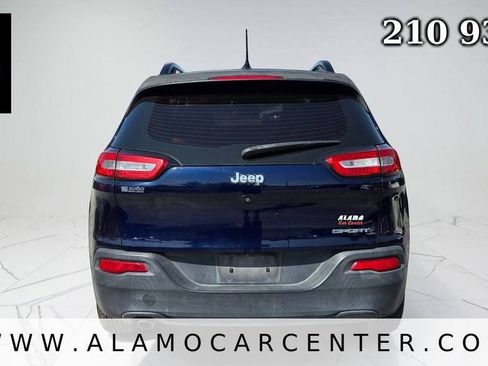 Used 2015 Jeep Cherokee Sport w/ Sport Appearance Group FWD image 4