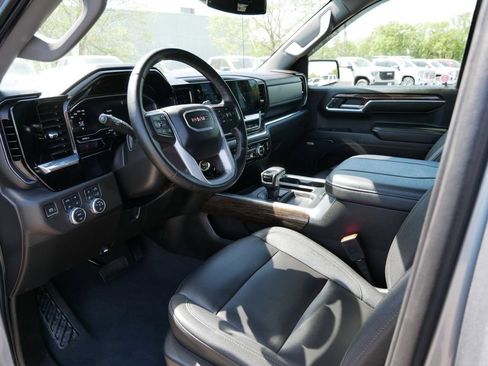 Used 2024 GMC Sierra 1500 Elevation w/ Elevation Premium Package AWD/4WD image 15