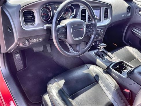 Used 2022 Dodge Charger SXT w/ Leather Interior Group image 10