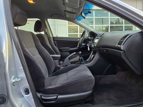 Used 2003 Honda Accord LX image 10