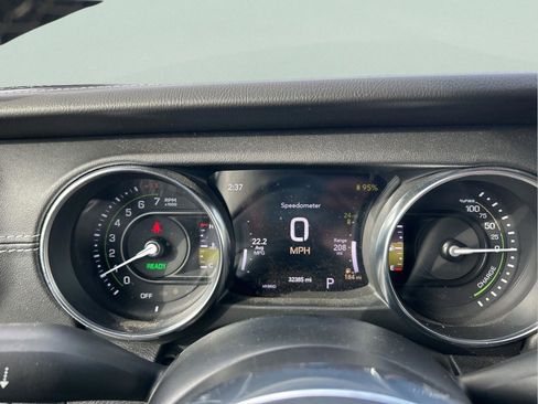 Used 2023 Jeep Wrangler Unlimited Sahara w/ Cold Weather Group image 12