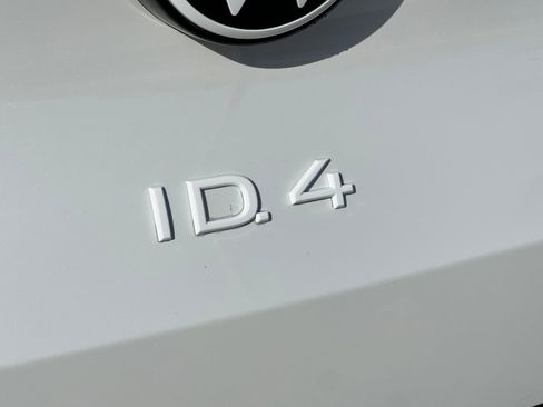 New 2025 Volkswagen ID.4 Pro image 27