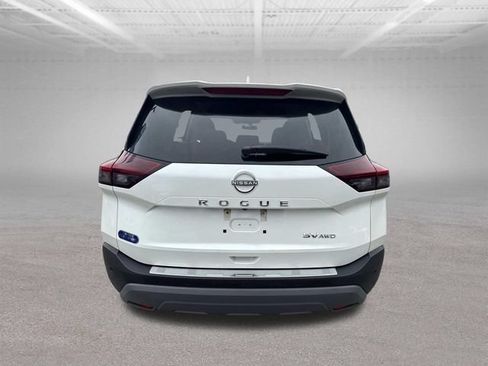 Used 2023 Nissan Rogue SV AWD/4WD image 6