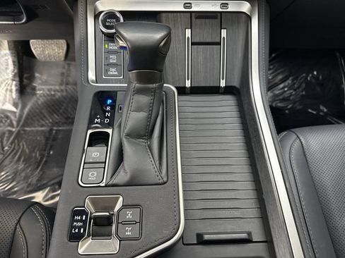 Used 2024 Lexus GX 550 AWD/4WD image 20