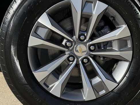 Certified 2025 Chevrolet Equinox LT image 11