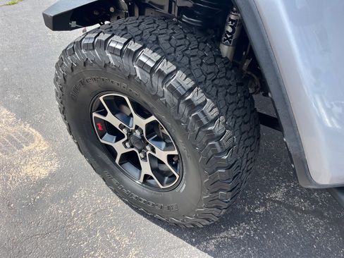 Used 2019 Jeep Wrangler Unlimited Rubicon AWD/4WD image 3