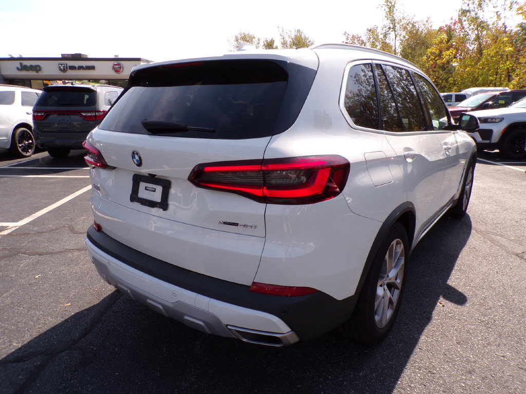 Used 2022 BMW X5 xDrive40i w/ Premium Package AWD/4WD image 10
