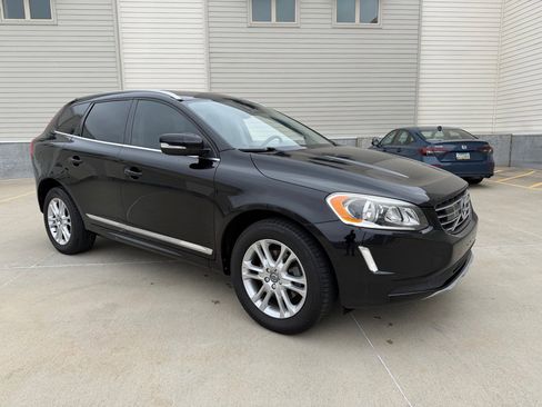Used 2016 Volvo XC60 T5 Premier image 1