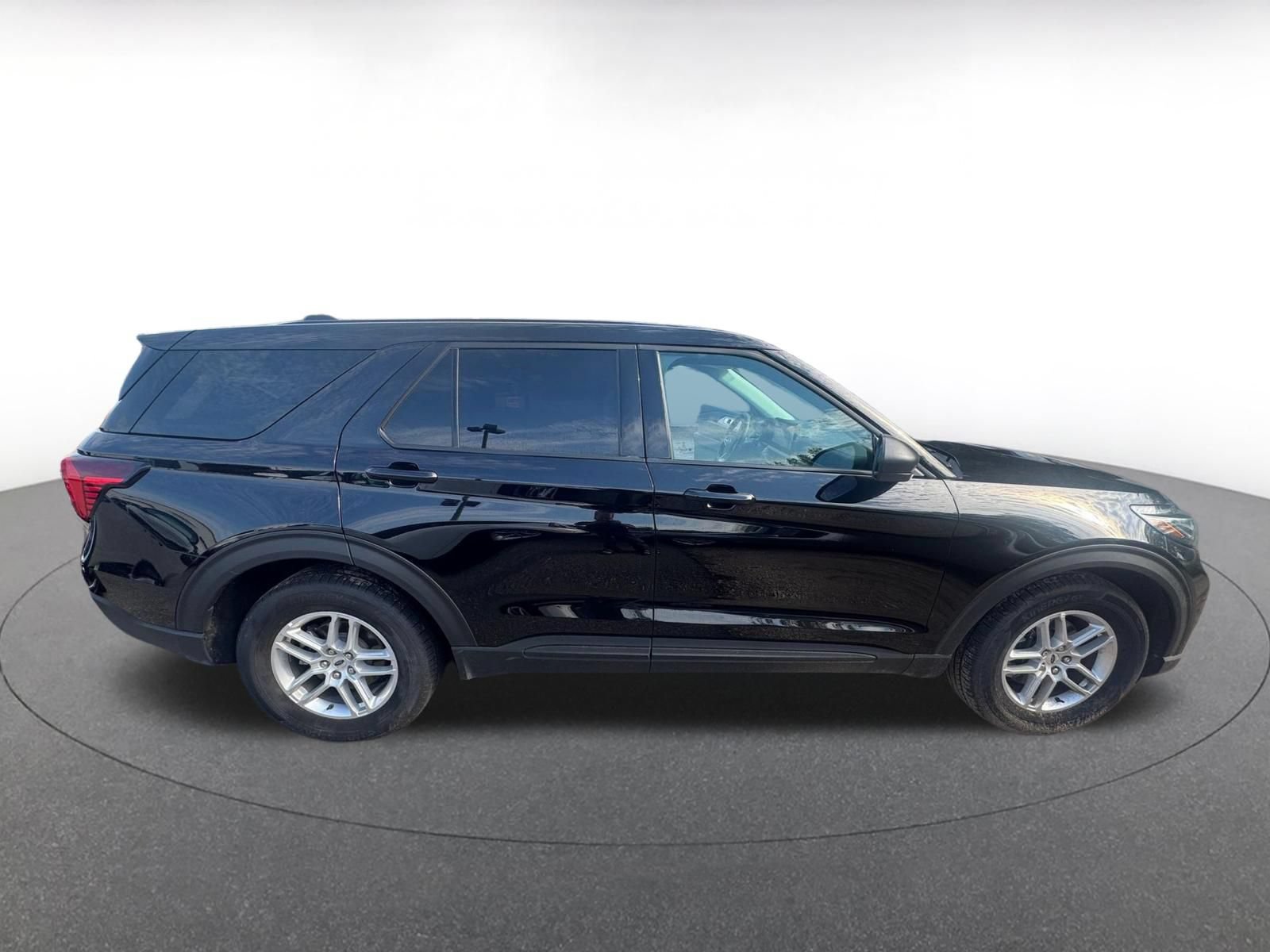Used 2026 Ford Explorer Active RWD image 14