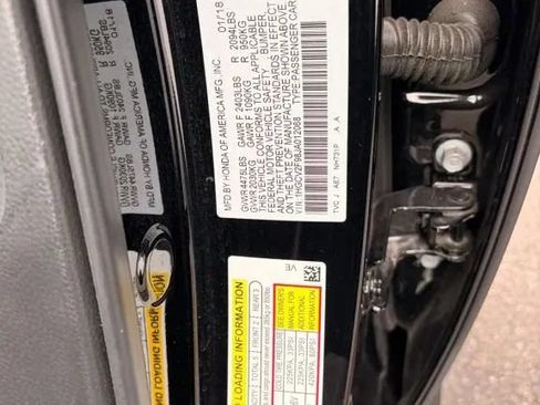 Used 2018 Honda Accord Touring image 2