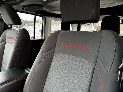 Used 2023 Jeep Wrangler Unlimited Rubicon w/ Cold Weather Group image 21