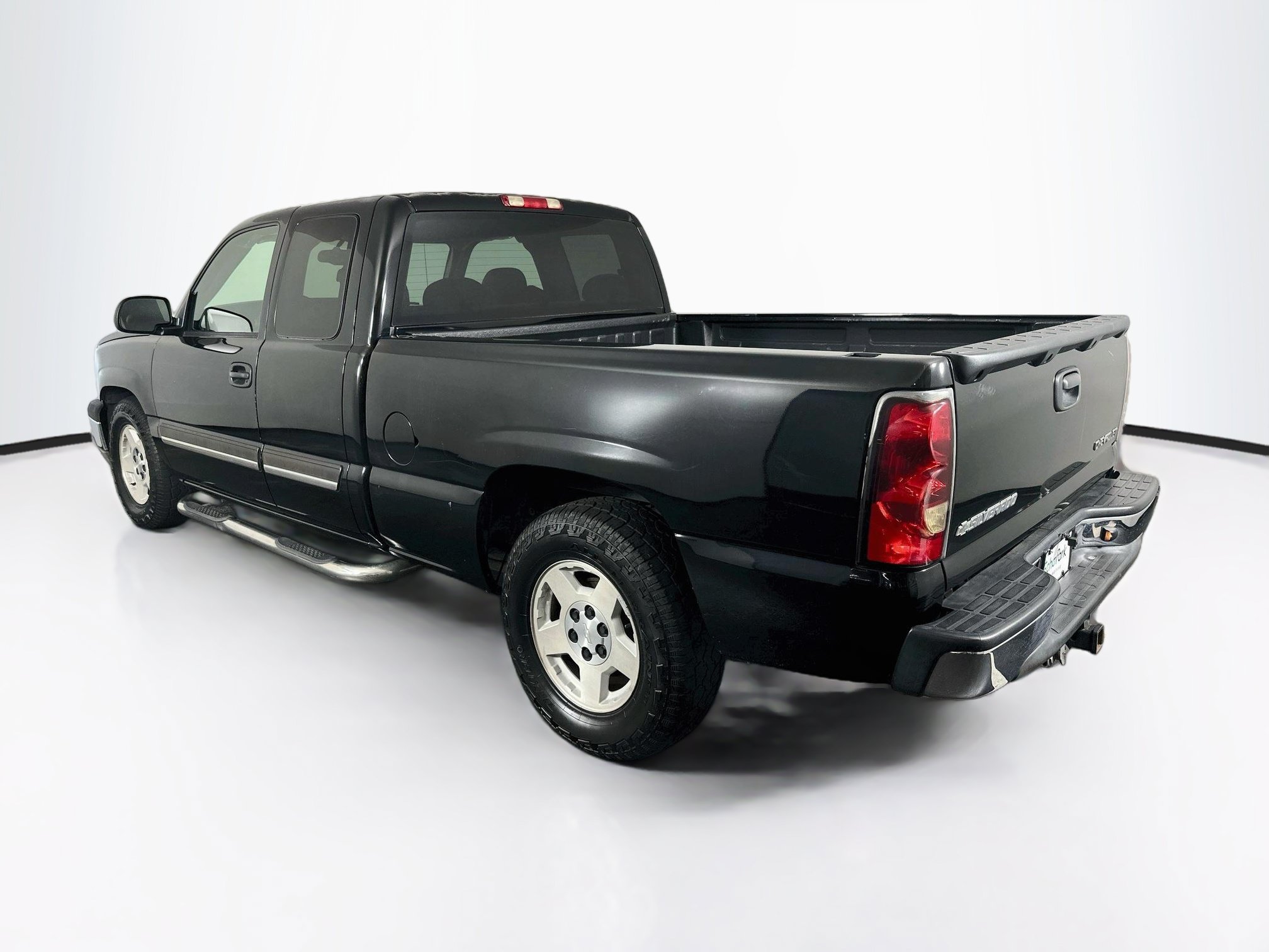 Used 2005 Chevrolet Silverado 1500 LS w/ Light Duty Power Package RWD image 5