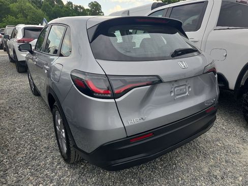 Used 2023 Honda HR-V LX image 4