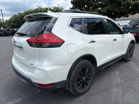 Used 2017 Nissan Rogue SV w/ Midnight Edition FWD image 8