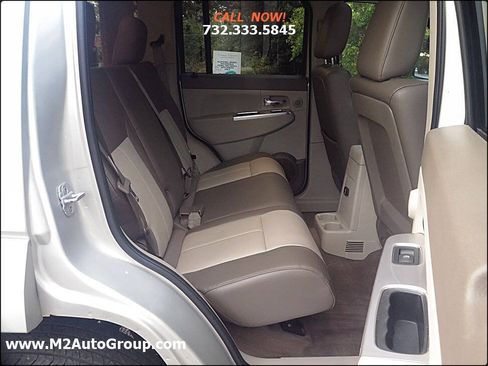 Used 2008 Jeep Liberty Limited w/ Premium Group AWD/4WD image 18