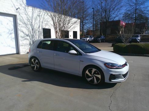 Used 2020 Volkswagen GTI Autobahn image 13