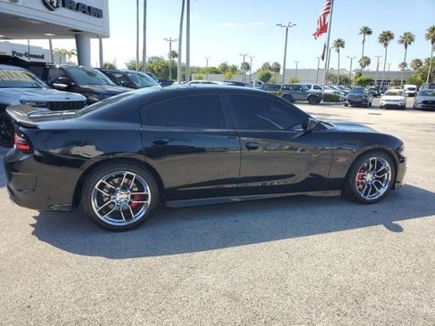 Certified 2022 Dodge Charger Scat Pack w/ Plus Group RWD image 8