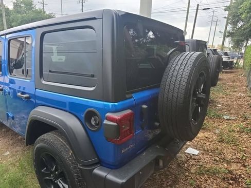 Used 2022 Jeep Wrangler Unlimited Sport AWD/4WD image 59