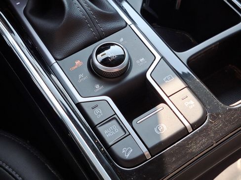 Used 2023 Kia Sorento SX image 22