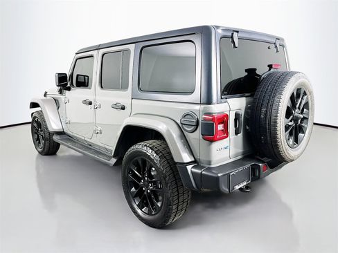 Used 2021 Jeep Wrangler Unlimited Sahara image 5