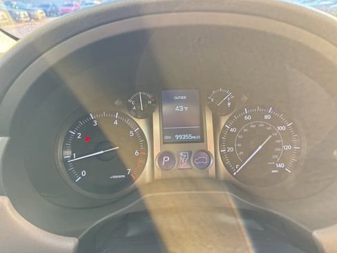Used 2012 Lexus GX 460 image 36