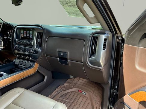 Used 2019 Chevrolet Silverado 2500 LTZ w/ Duramax Plus Package AWD/4WD image 26