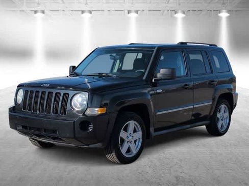 Used 2010 Jeep Patriot Sport AWD/4WD image 4
