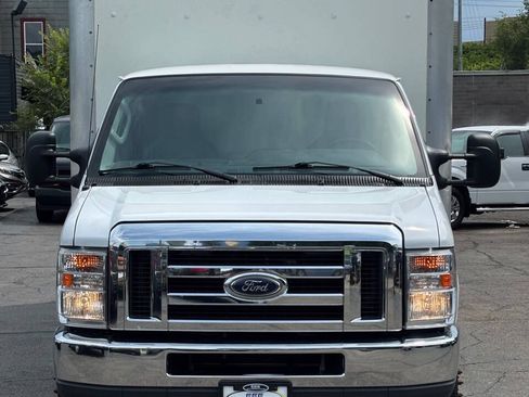 Used 2021 Ford E-350 and Econoline 350 Super Duty RWD image 3