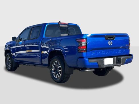 New 2026 Nissan Frontier SV image 2