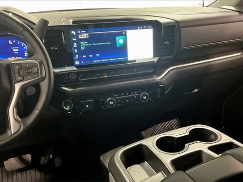 Used 2025 Chevrolet Silverado 1500 LT image 10
